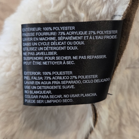 Bernardo Faux Suade Camel Jacket with Soft Cream Sherpa Lining - Picture 6 of 6